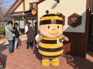 長坂養蜂場