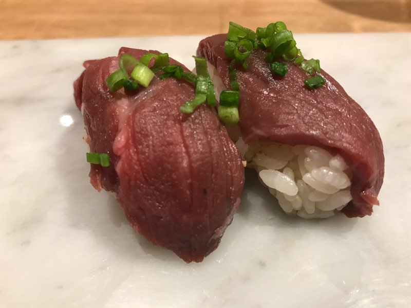 浜松、肉寿司