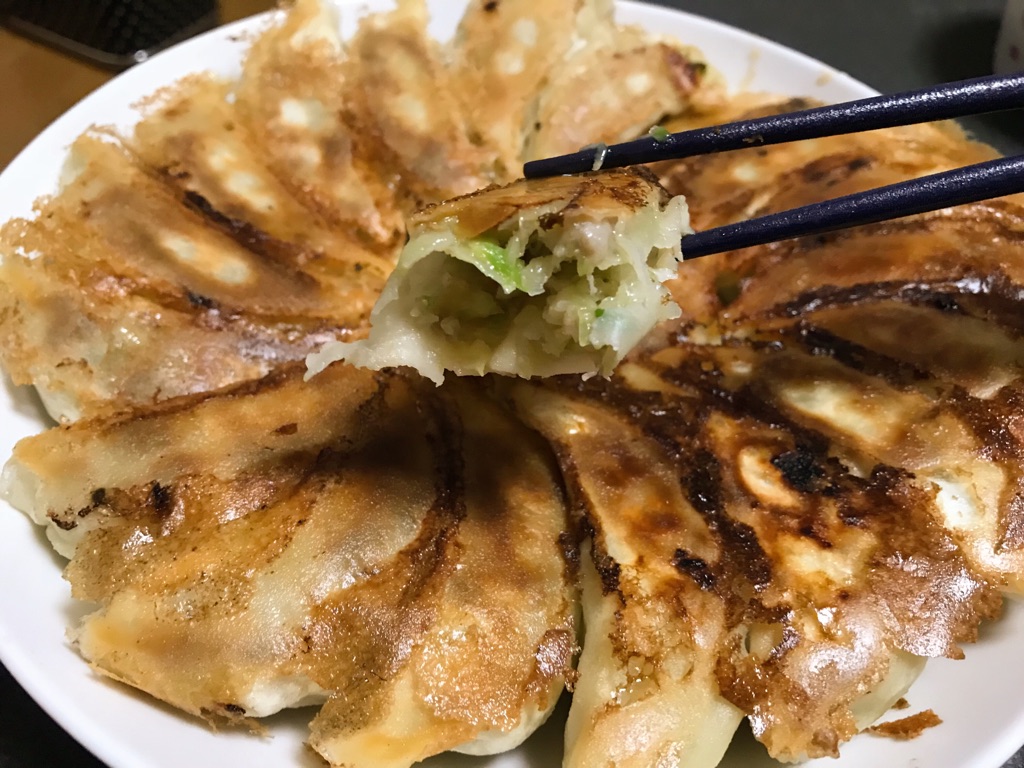 餃子、まるかわ