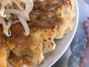 むつ菊、餃子