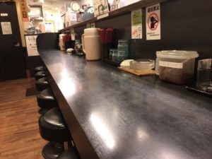 浜松、しゃもじ、店内