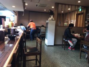 奉仕丸、店内